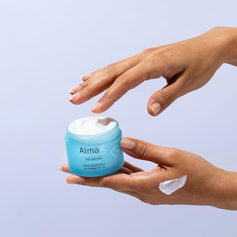 ALMA K Hydrating Day Cream - Day Face Cream for Normal to Dry Skin - Daily Face Moisturizer - Facial Moisturizer with Olive and Avocado Oils - 1.7 oz