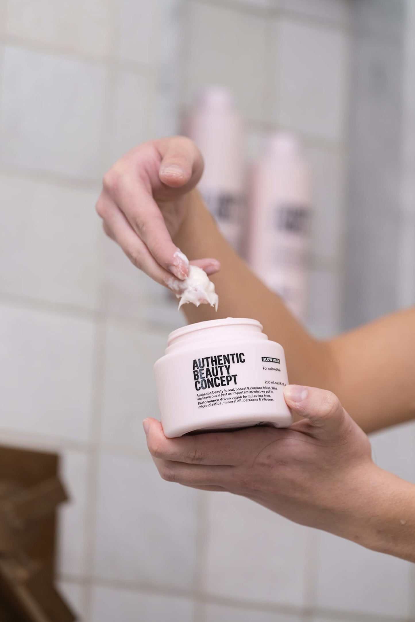 Authentic Beauty Concept Glow Mask | Hair Mask for Color Treated Hair | Nourishing & Color-Preserving | Improves Softness and Shine | Vegan & Cruelty-free | Silicone-free | 6.7 fl. oz.