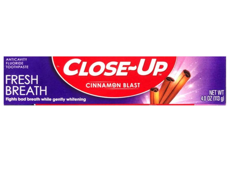 Close-Up Fluoride Toothpaste, Freshening Red Gel 4 oz (Pack of 12)