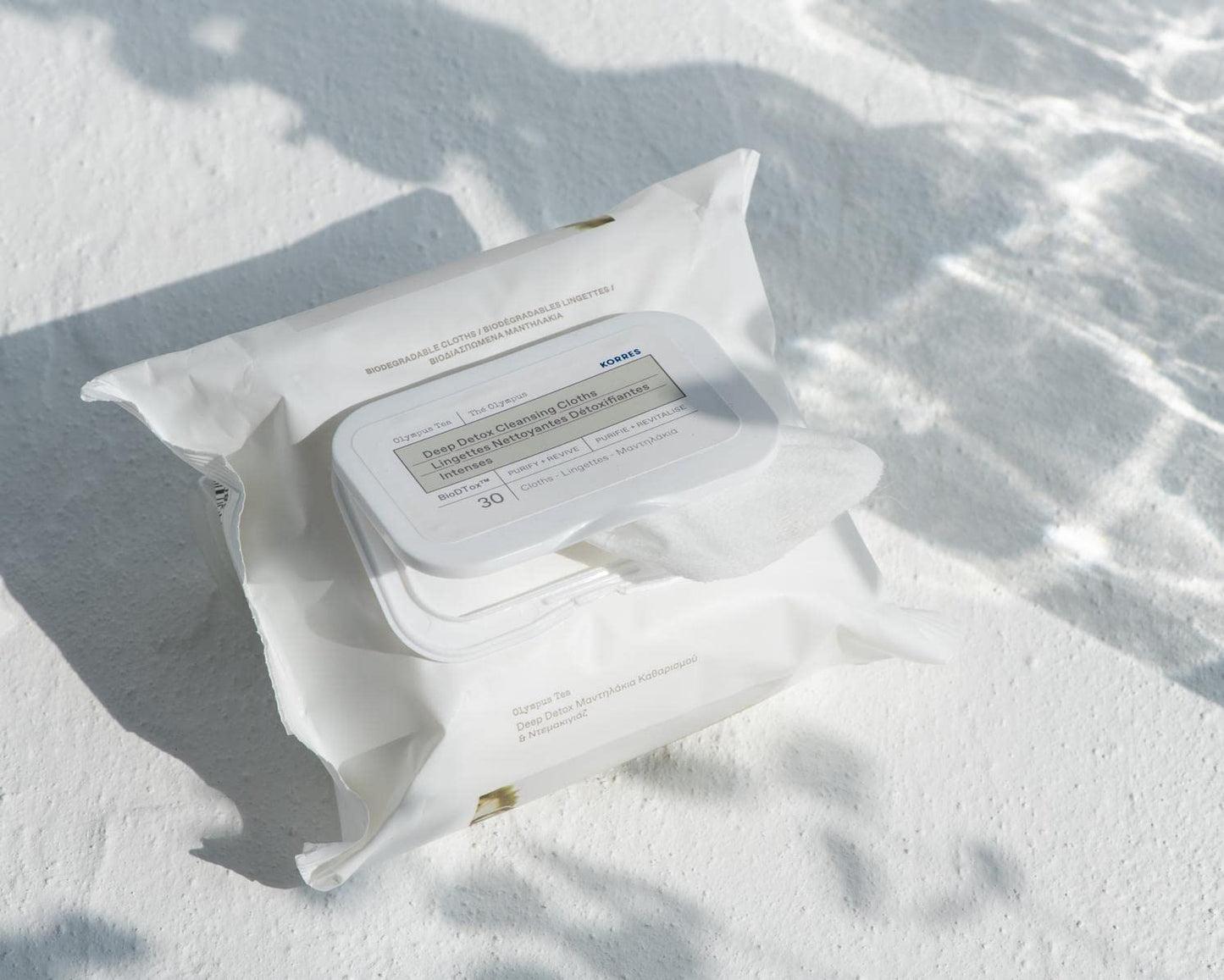 KORRES Olympus Tea Deep Detox Cleansing Cloths, Face Wipes to Cleanse Pores, Makeup Remover Wipes, Purifying Skin Care Cloths for Women and Men, Disposable, Vegetarian, Made in Greece, 30 Count