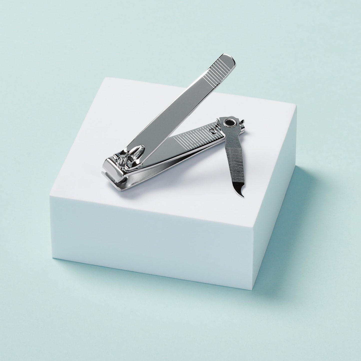 Diane D909 Stainless Steel Straight Edge Toenail Clipper with Fold Out File for Natural Nails - 36 Pack Bin