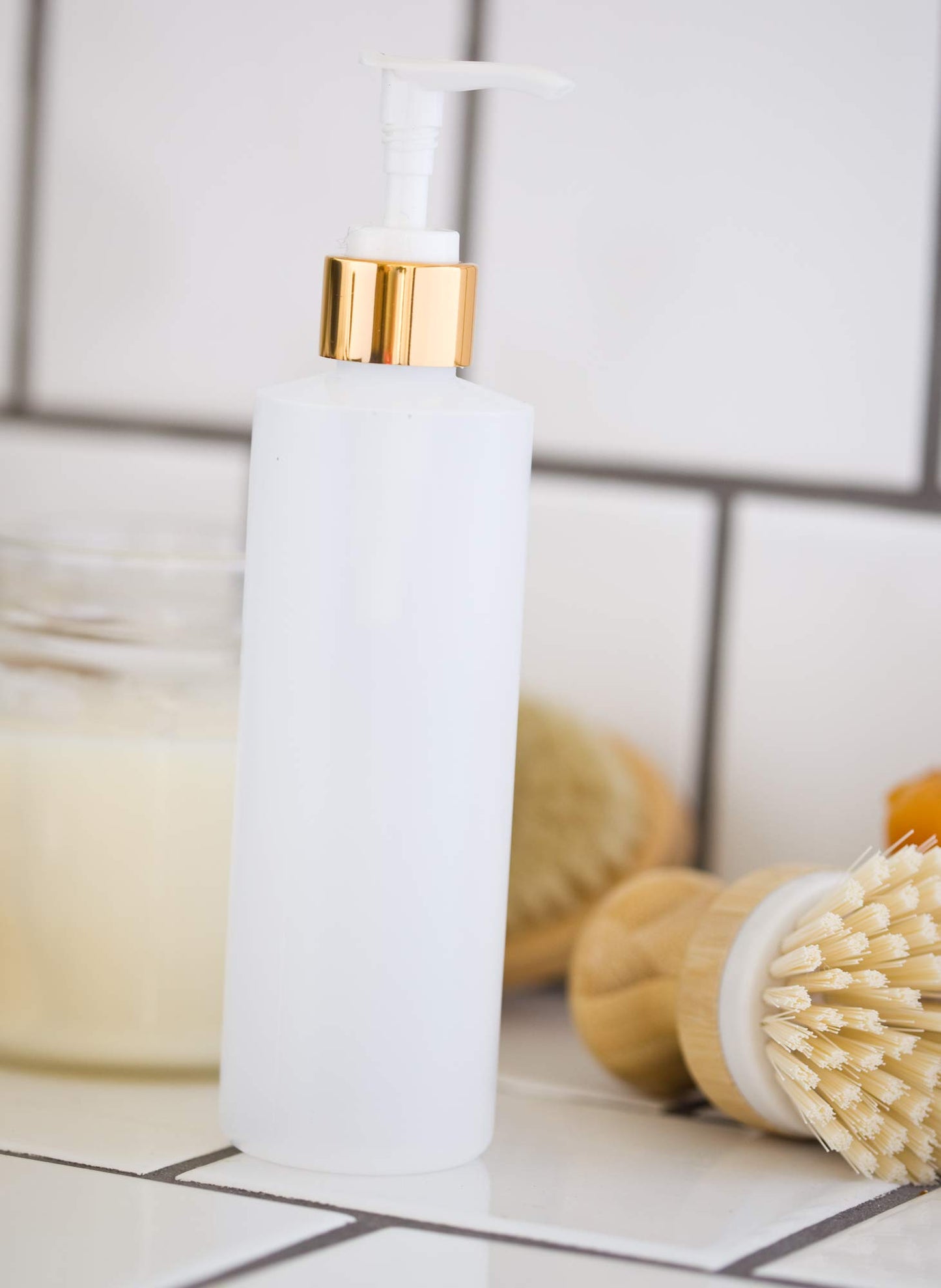 8 oz Clear Natural Refillable Plastic Squeeze Bottle with Gold Lotion Pump Dispenser (6 Pack)