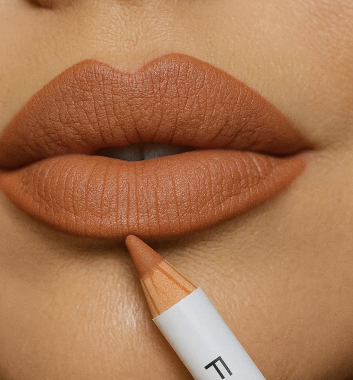 Formless Beauty by Jenny McCarthy Lip Liner Hydrating, Clean, Non-Toxic, Long-Wear (Peach Please)