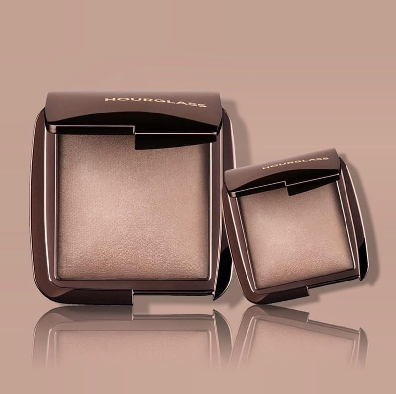 Hourglass Mini Ambient Lighting Finishing Powder - Dim Light Shade | 0.049 Ounce Highlighting Powder