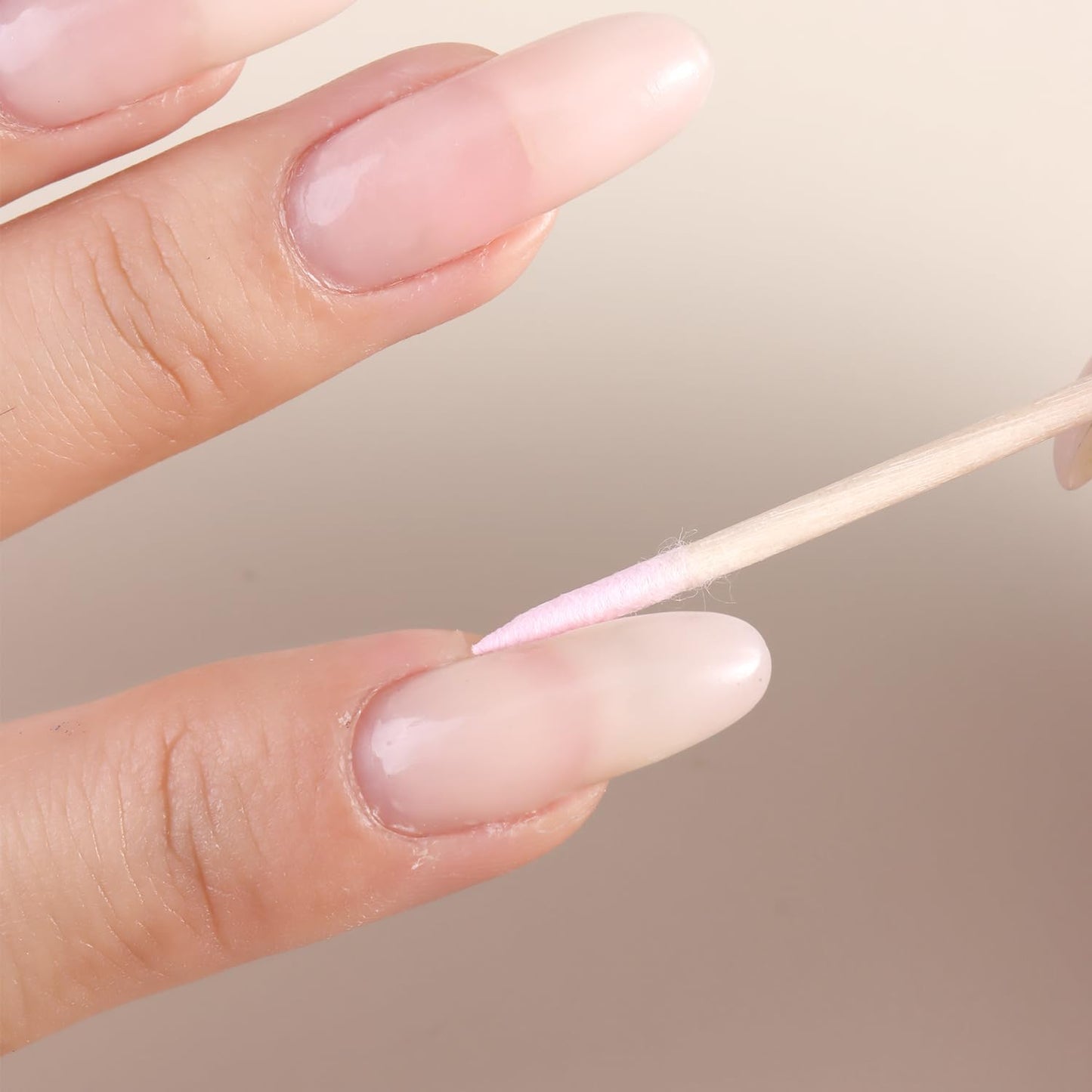 FSpronail 200pcs Pointed Tip Cotton Swabs, Pink Double-head Precision Microblading Cotton Swabs with Wooden Sticks Nail Polish Remover Pen Touch Up Disposable Makeup Applicators Beauty Tools