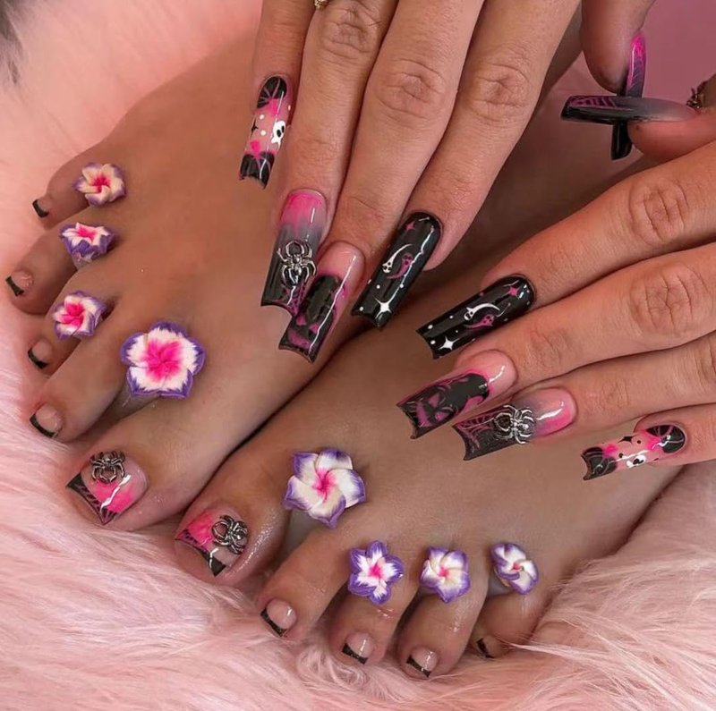 48pcs Long Coffin Press on Nails and Toes Nails Halloween French Tip Black Fake Fingers Toe Nail Tips Press ons Spider Charm Glue on Toe Nails Square Ghost Summer False Toe Nails for Women and Girls