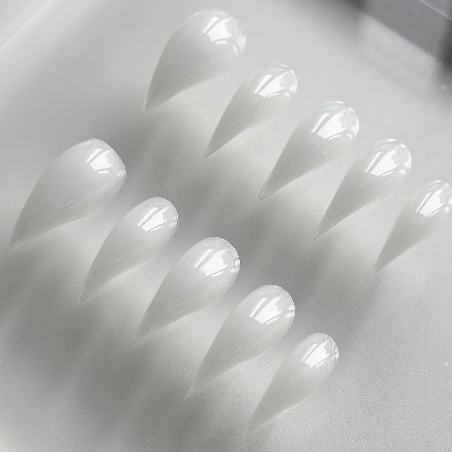 Luxury Press on Nails Medium Curved Stiletto Handmade Eagle Claw Unique Reusable ABS Material Fake Nails Dragon Claw False Nails with Designs Cat Claw Glossy Glue on Nail Thick Acrylic Nail(S)