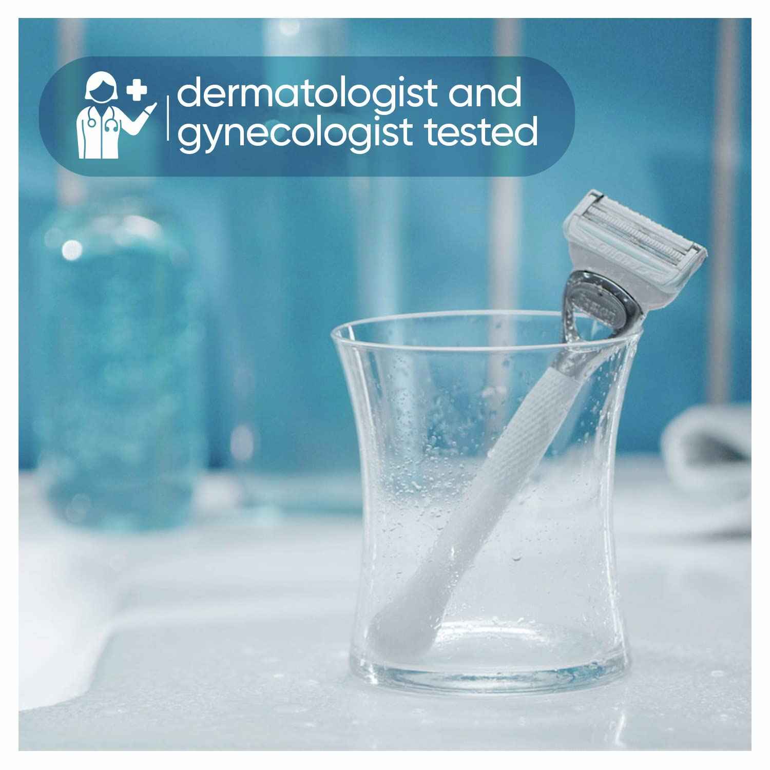 Gillette Venus for Pubic Hair and Skin, Bikini Razors for Women, Women's Razor Handle + 4 Blade Refills