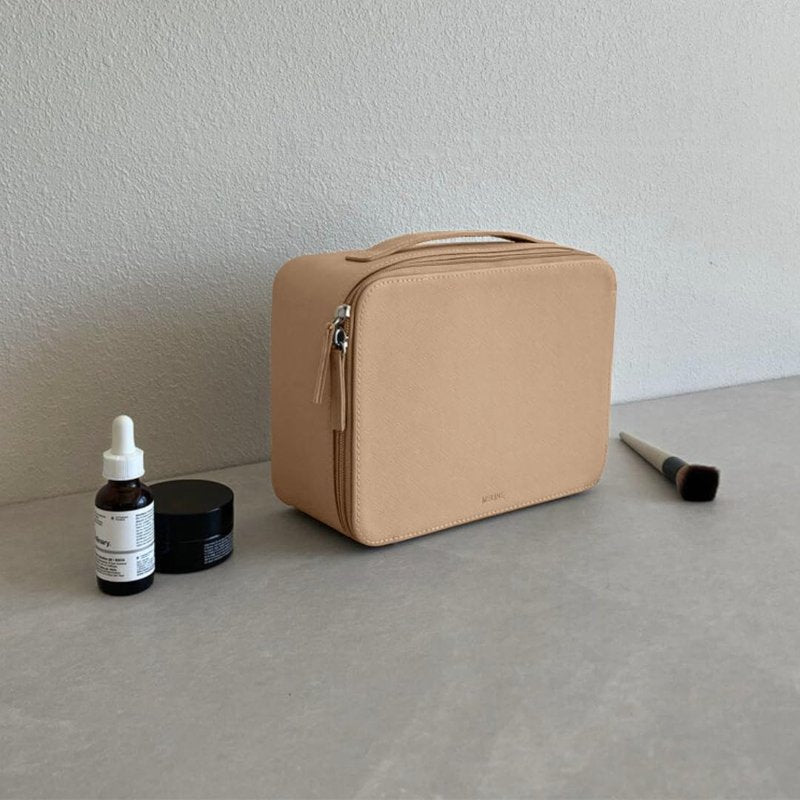 MELINE Leather Makeup Bag with Brush Holder,Travel Cosmetic Case for Women,Large Capacity Waterproof Toiletry Bag with Handle,Stylish and Durable Makeup Organizer (Khaki Brown)