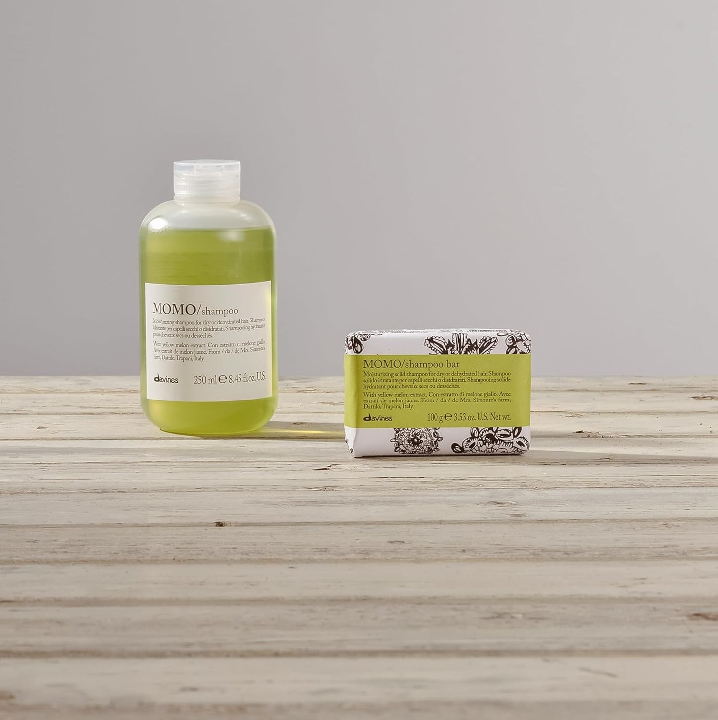 Davines MOMO Shampoo Bar, Practical Compact Solid Texture Turns into Rich Creamy Foam for Dry and Dehydrated Hair - Promoting Lasting Hydration, Softness, and Shine with Melon Extract, 3.53 oz