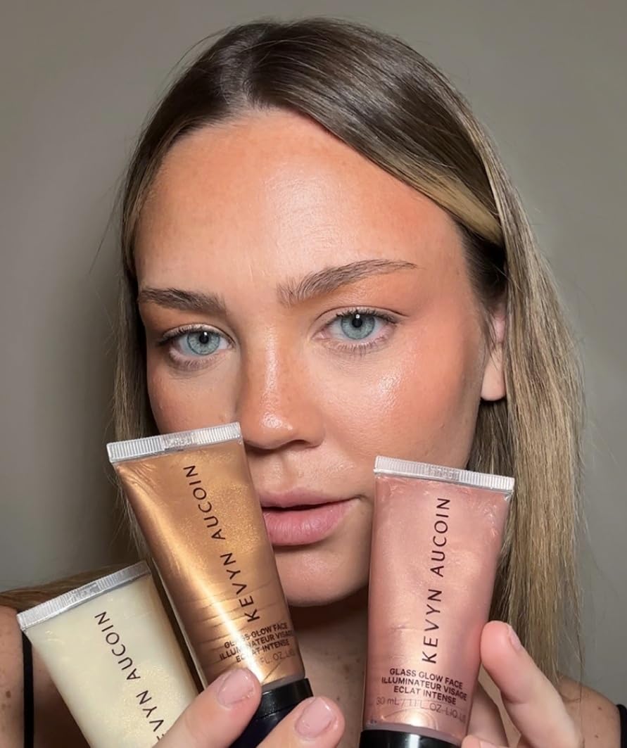 Kevyn Aucoin Glass Glow Face, Spectrum Bronze: Multi-purpose universal dewy highlighter for face and body. Creates glowing youthful-looking hydrated skin with a glassy complexion. Makeup artist go to