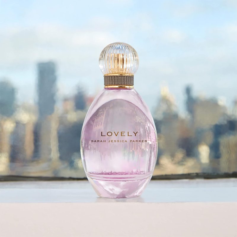 Lovely By SJP EDP Spray for Women - Elegant White Amber Fragrance with Citrus, Lavender, and Musk - 1 Oz