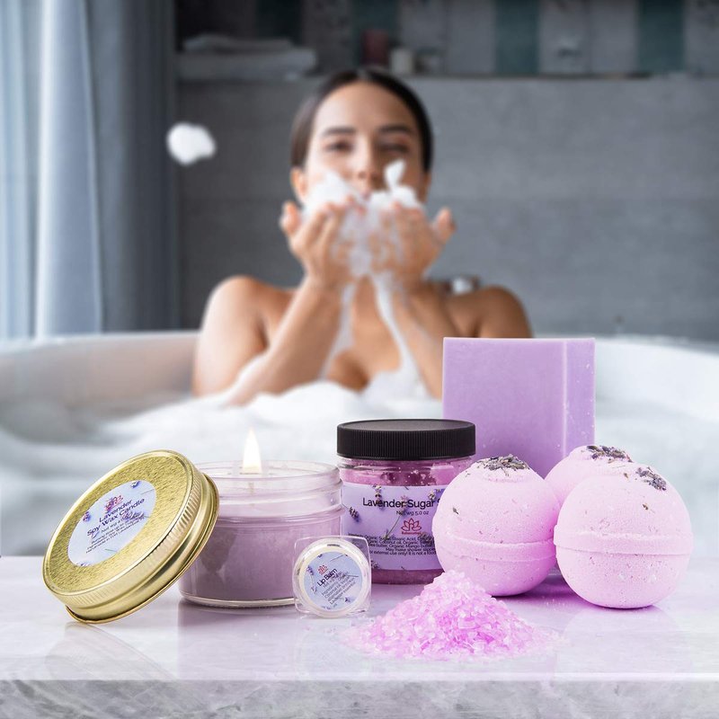 Organic Lavender Gift Basket - Spa Kit with Soy Wax Candle, Bath Bombs & Natural Oils | Perfect Gift for Women & Moms