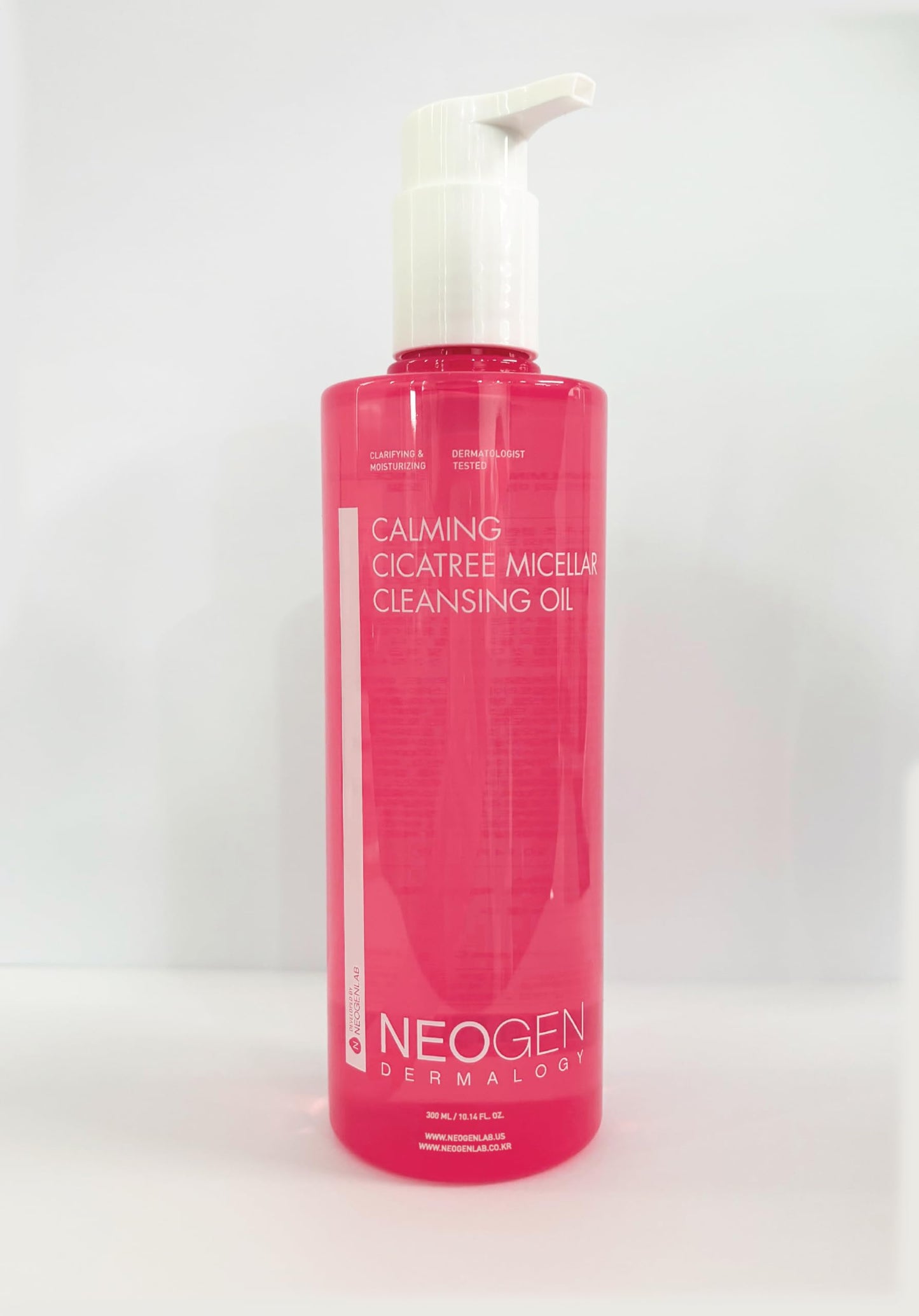 DERMALOGY by NEOGENLAB Calming Cleansing Oil, Cica Tree Micellar Formula for Sensitive Skin, Deep Makeup & Sunscreen Remover, Korean Skincare, K-Beauty, 10.14 fl oz (300 ml)