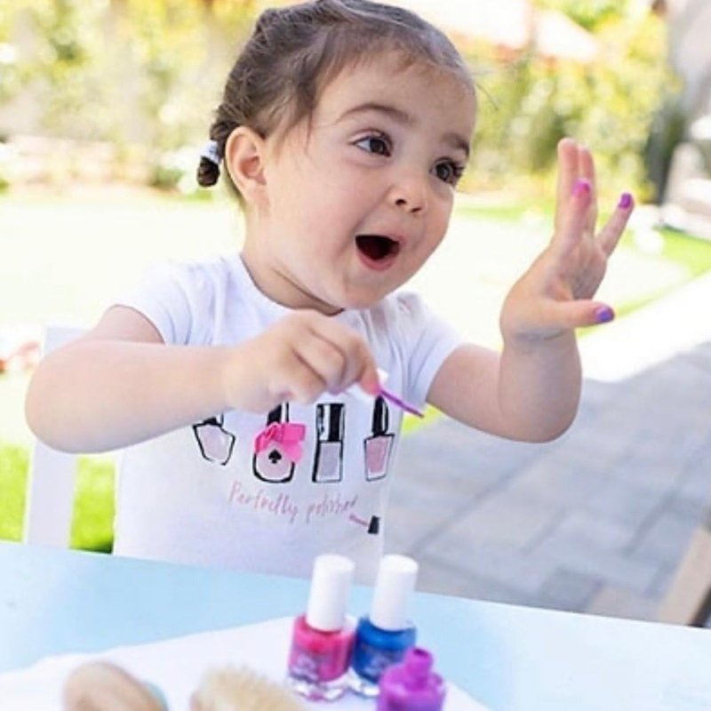 Piggy Paint | 100% Non-Toxic Girls Nail Polish | Safe, Cruelty-free, Vegan, & Low Odor for Kids | Glamour Girl