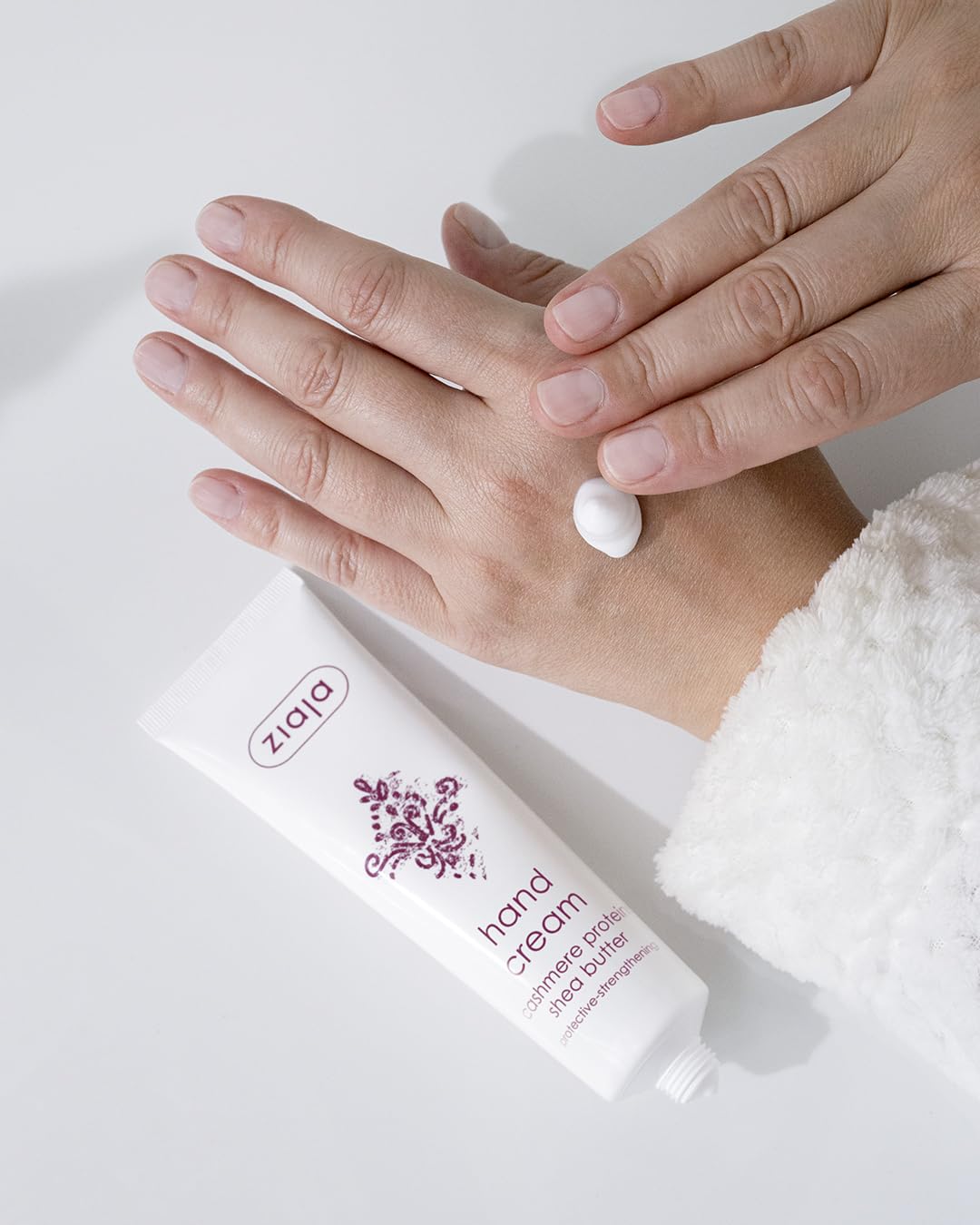 Ziaja Cashmere Proteins & Shea Butter - Hand Cream