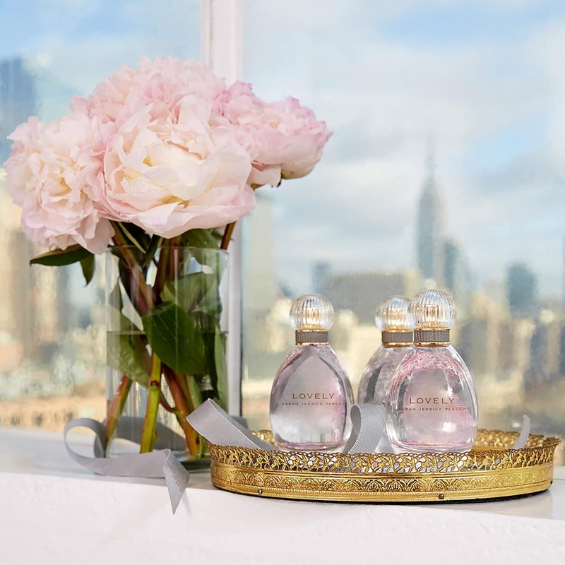 Lovely By SJP EDP Spray for Women - Elegant White Amber Fragrance with Citrus, Lavender, and Musk - 1 Oz