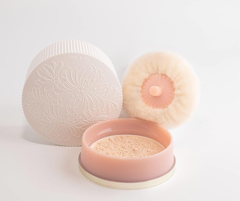 Paul & Joe Loose Powder - Lightweight Translucent Finish, Luminous Glow | 0.81oz, 01 Cameo