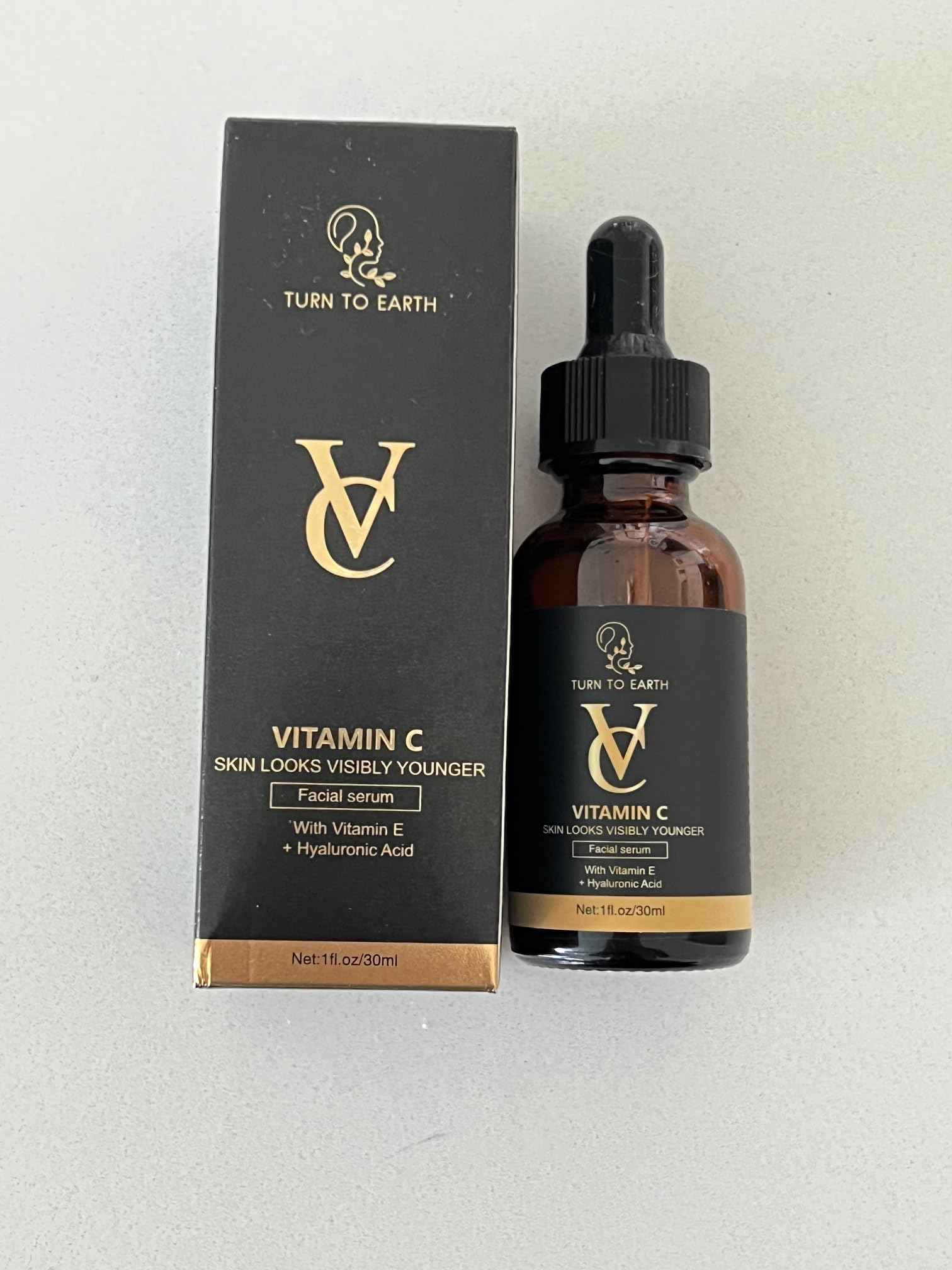 TURN TO EARTH Vitamin C Facial Serum with Vitamin E, Hyaluronic Acid, and Aloe Vera, for Skin Brightening, Dark Spot Reducing, Evening Skin Tone Formula in a 1 fl oz Glass Bottle