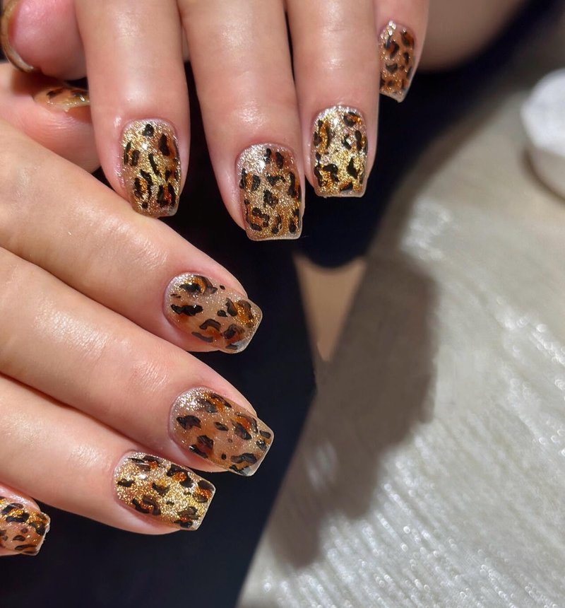 Press On Nails - Leopard Cat Eye Short Square Design | 10 Pcs Set (Medium)