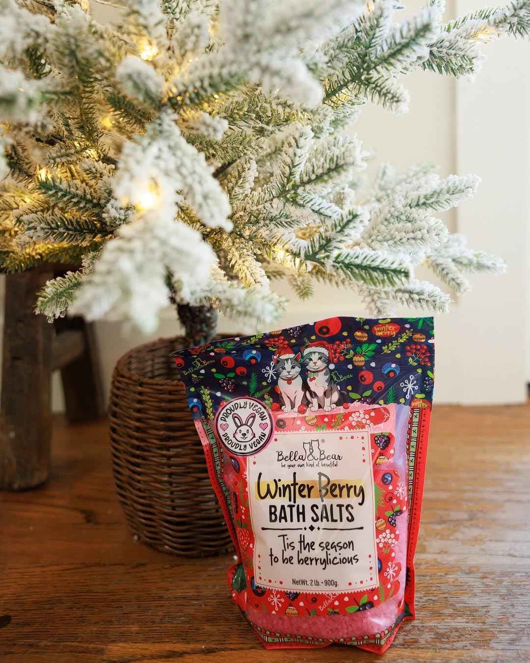 Bella & Bear Winter Berry Bath Salts, Cruelty Free Festive Christmas Packaging - Stocking Stuffer Gift