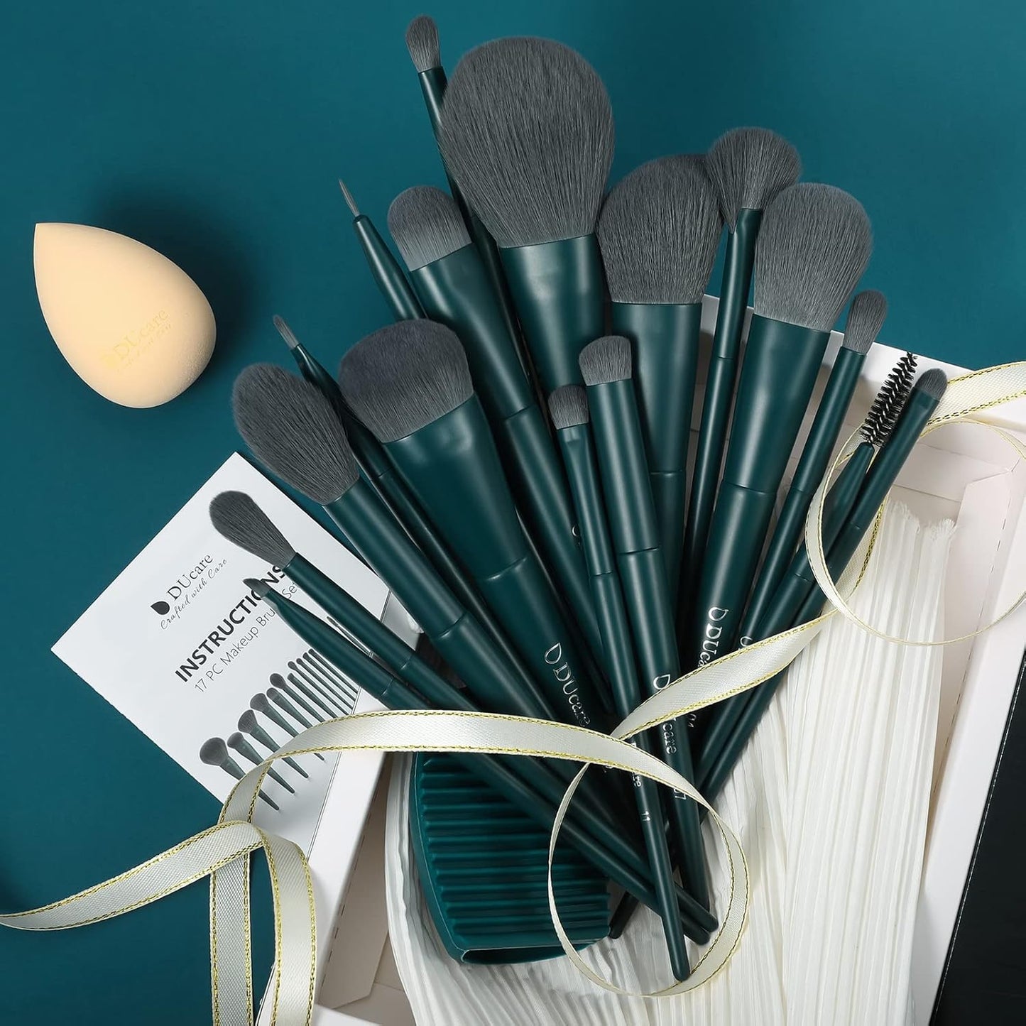 DUcare Makeup Brushes Set - 17 Pcs with Cleaning Mat, Sponge & Cleaner | Professional Quality Tools