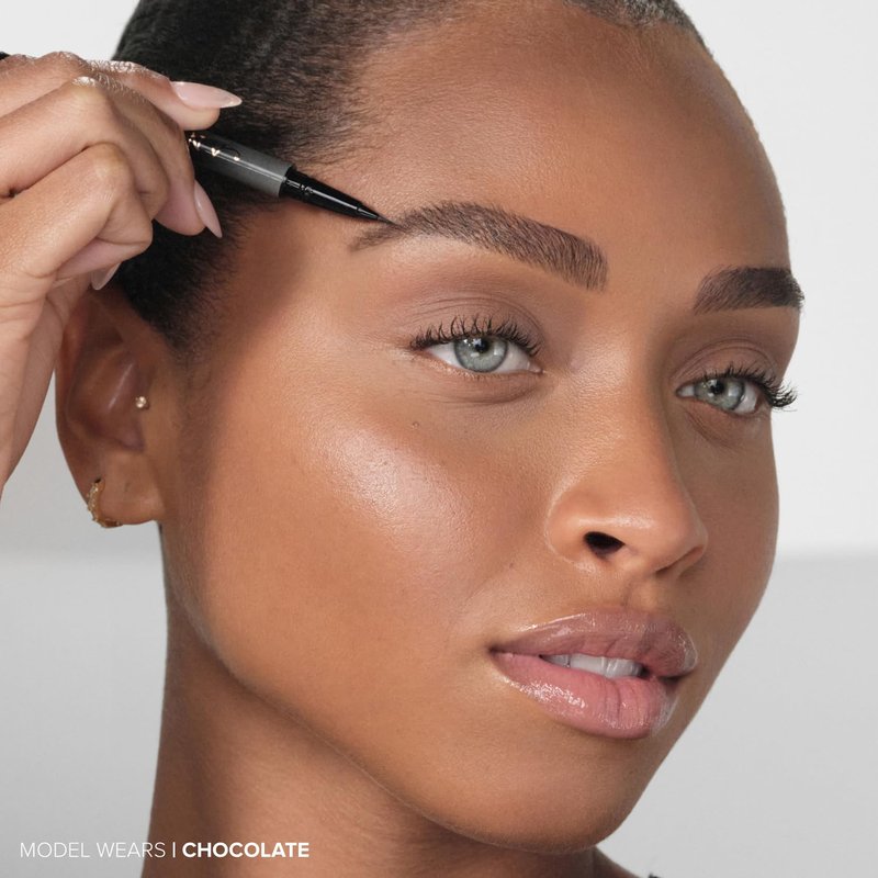 Anastasia Beverly Hills Microstroke Brow Pen - Waterproof Long-Wear Liquid Brow Definer with Superfine Brush Tip for Full-Looking Brows - Soft Brown