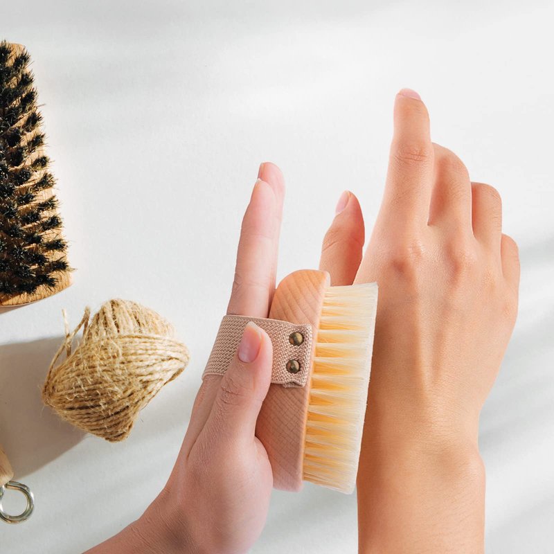 Ergonomic Premium Wood Body Brush for Wet & Dry Use - Easy to Carry, Soft Bristles Exfoliate Dead Skin & Cellulite, Ideal for Dry Brushing, Enhances Skin Health & Circulation
