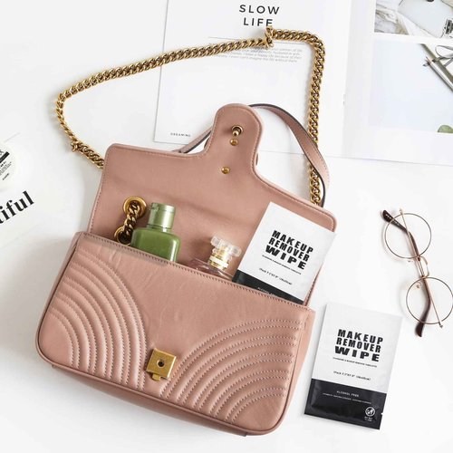 Gisdo 100 Makeup Remover Wipes Bulk Individually Wrapped Makeup Wipes Single Makeup Remover Cloth Facial Cleansing Pads for Mascara Lipstick Oil Dirt Face Skin Travel Hotel (Black)