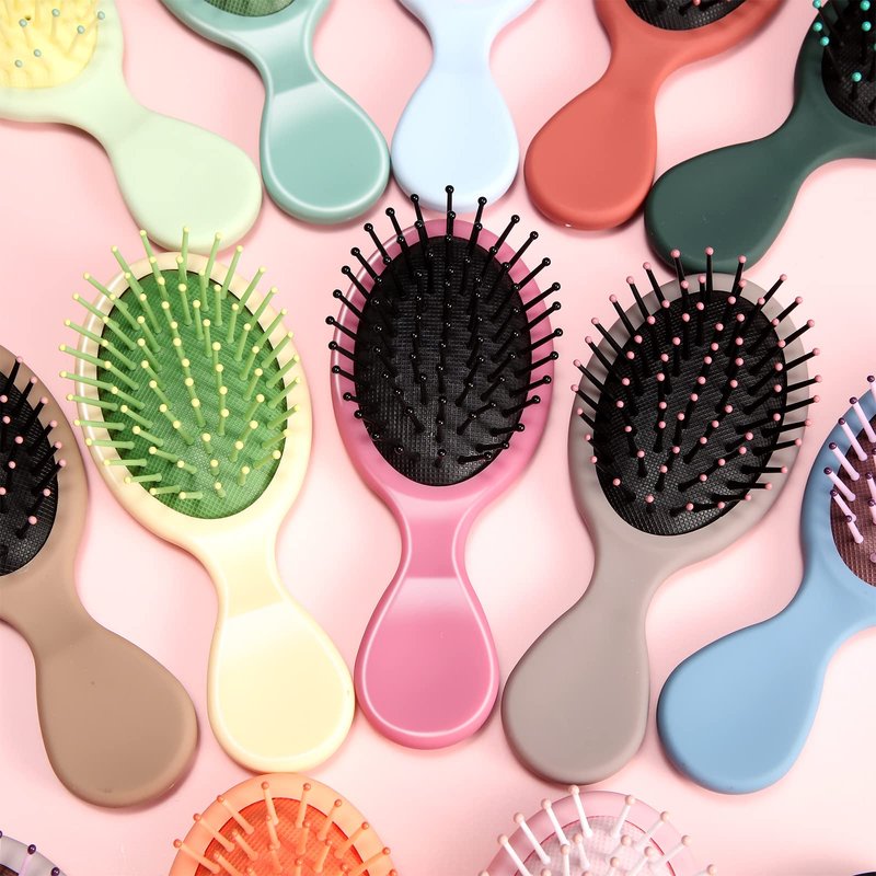 Zopeal 28 Pcs Kids Graduation Gifts Wet Hair Mini Brush Hygiene Supplies Bulk Girl End of School Small Pocket Travel Summer Camp Hairbrush Detangler Soft Bristle Bridesmaid Party Favor(28 Colors)