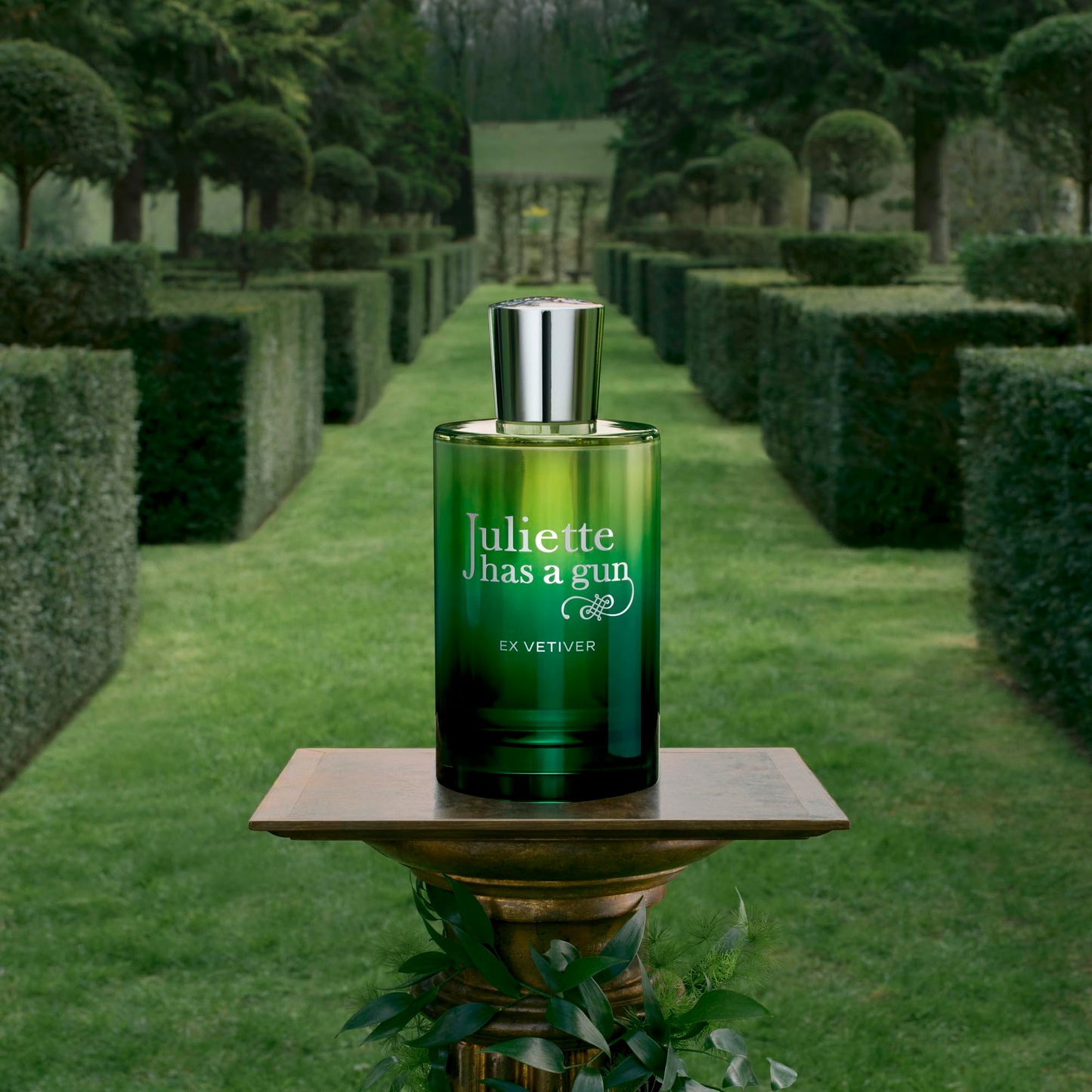Juliette Has A Gun Ex Vetiver Eau de Parfum – Fresh Citrus & Woody Unisex Perfume (Bergamot, Lemon, Haitian & Indian Vetiver, Musk)
