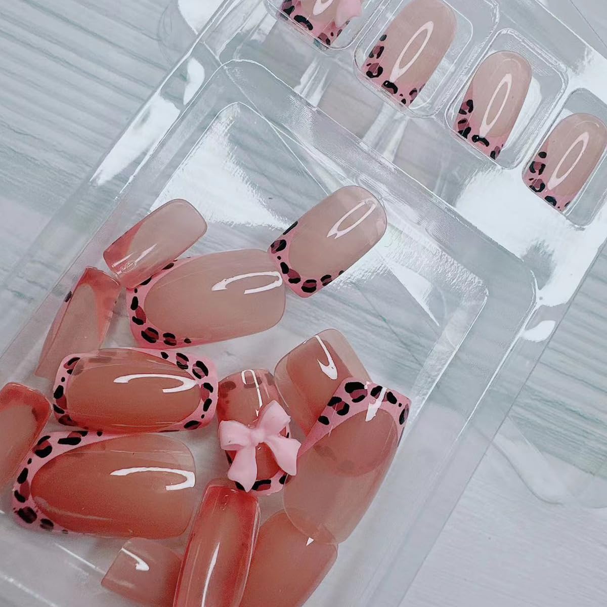 24pcs French Tip Press-On Nails - Short, Charms, Bow, Flower Design, Pink, Cute, Square Shape, Acrylic, Rhinestones