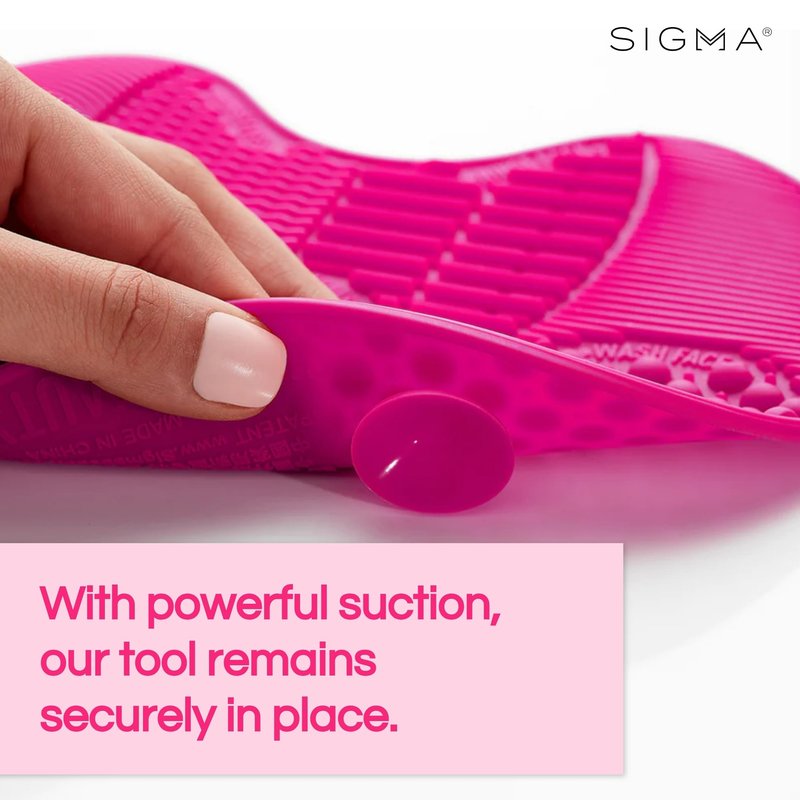 Sigma Beauty Sigma Spa® Express Brush Cleaning Mat (Pink) — Silicone Makeup Brush Cleaning Mat with Suction Cups for Cleaning Makeup Brushes, Compact Design Fit for Any Travel Makeup Kit