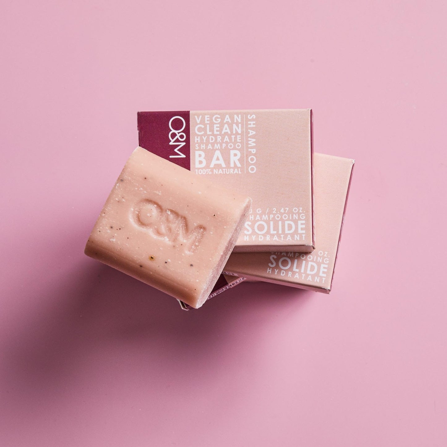 O&M Hydrate Shampoo Bar I Moisturising Hair Soap I Gently Cleans with Red Clay I Macadamia Oil Nourishes the Hair I Soothing & Natural Hair Care I 70 g