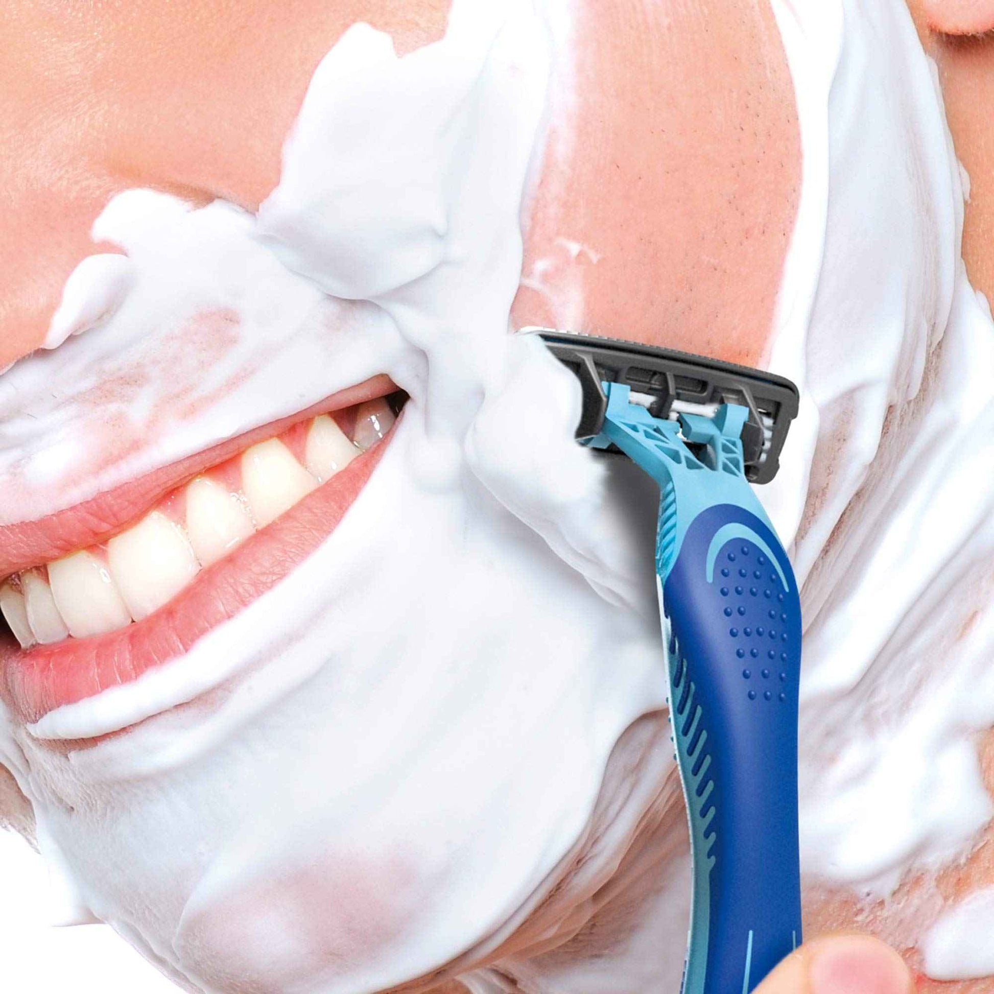 BIC Flex 3 Men’s Disposable Razors With 3 Blades, For a Smooth and Comfortable Shave, 4 Piece Razor Kit for Men (Pack of 2)