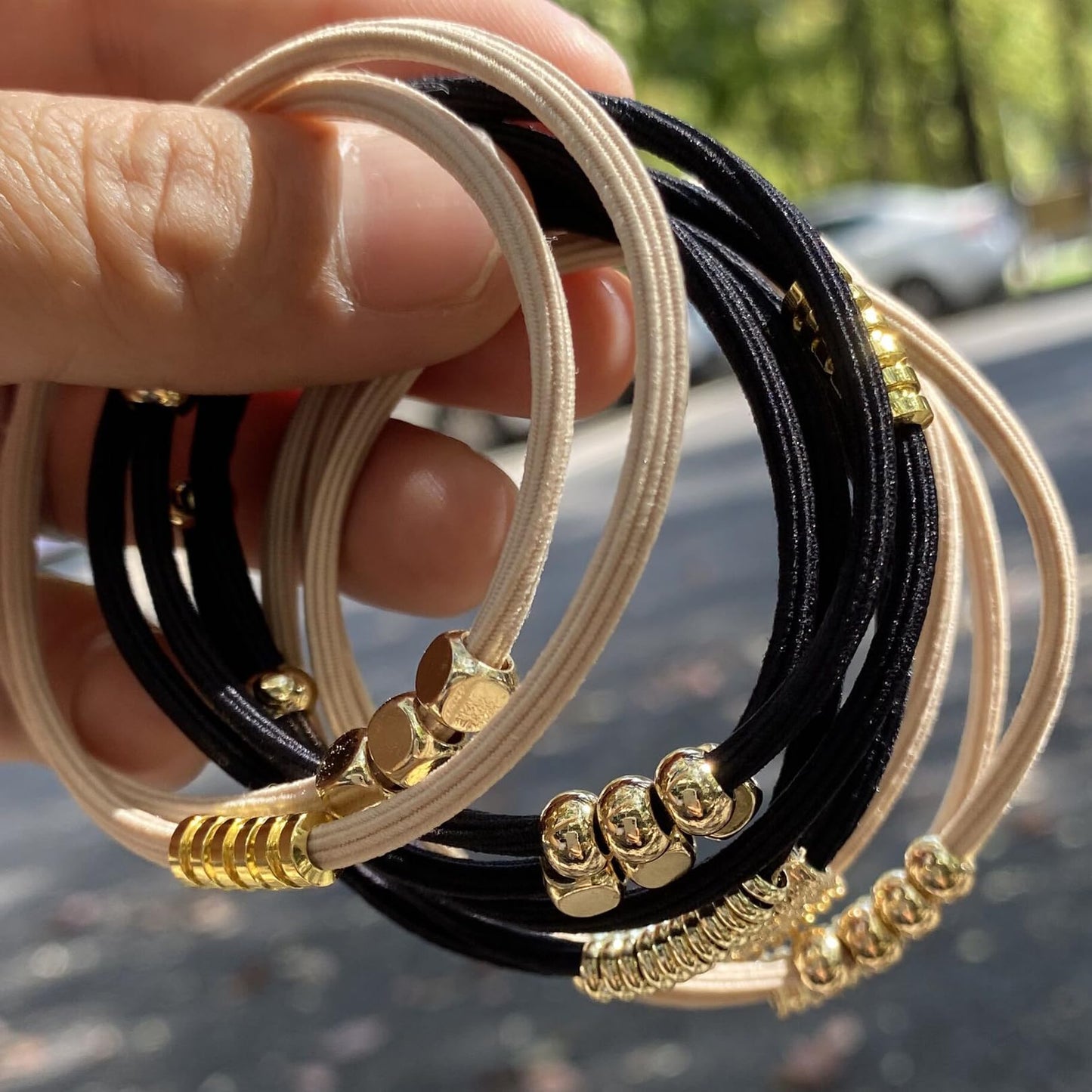 Black Boho Hair Ties Bracelets for Women, Cute Elastic Pony Tails Hair Ties No Damage Beaded Hair Accessories for Girls Decorative Hair Tie Bracelet with Bead Hair Bands with Gold Jewelry for Gifts