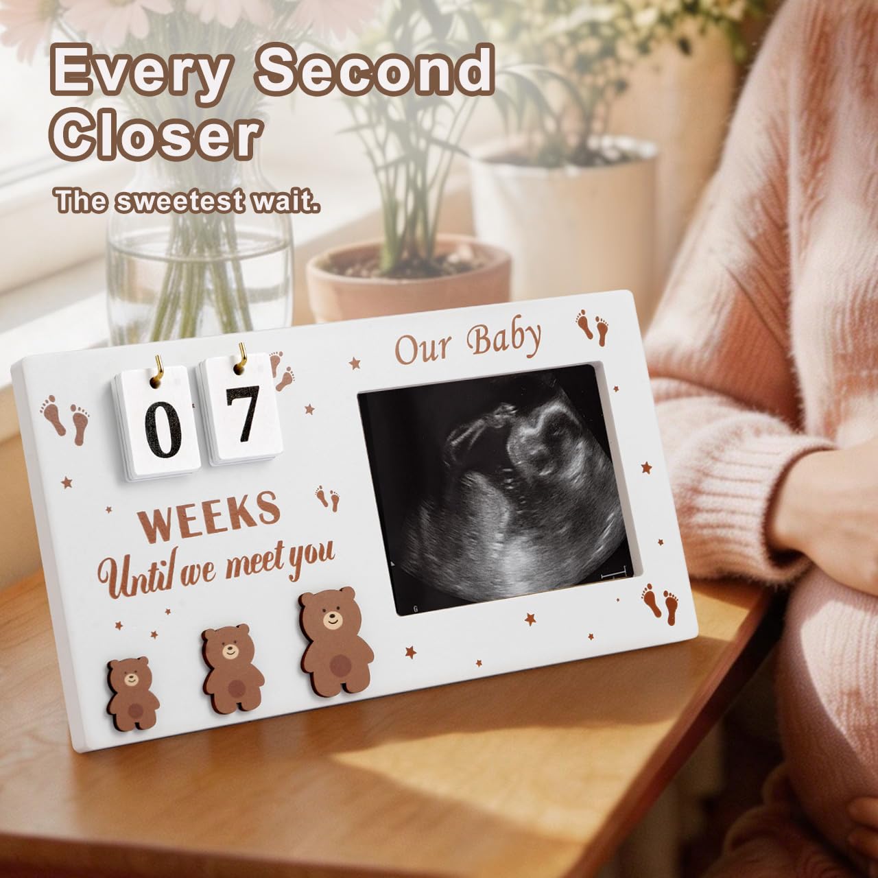 DACO MIN Baby Sonogram Picture Frame with Countdown Weeks, 4"x3" Ultrasound Photo Frame with Inkless Handprint Kit, Bear Pregnancy Announcement Gift for Expecting Mom Dad, Grandparents Reveal (Brown)