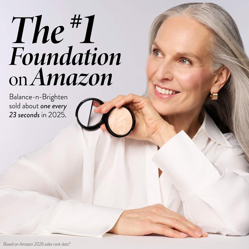 Laura Geller Baked Balance-n-Brighten Color Correcting Powder Foundation - Golden Medium | Buildable Demi-Matte Coverage