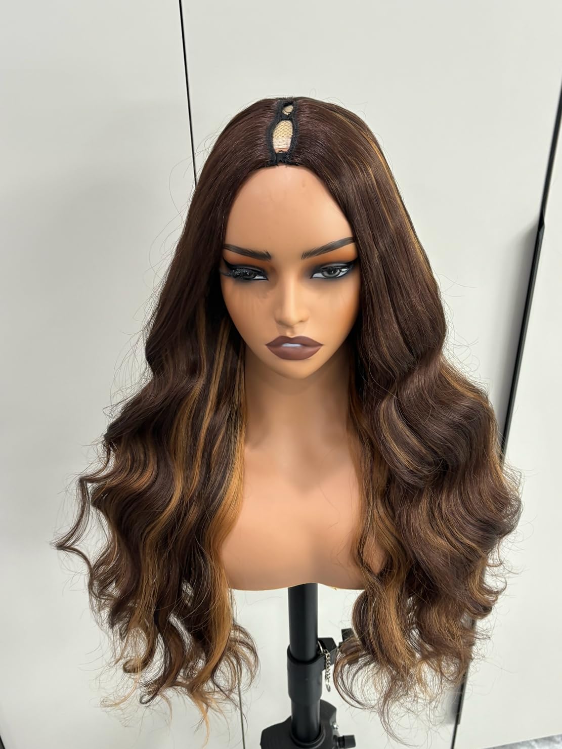 Emistar Wavy V Part Wig Wear And Go Glueless Upgrade U Part Wig Body Wave Natural Black Synthtic Hair Soft As Human Hair Half Wigs For Black Women 180% Density (#4H27, 14 Inch)