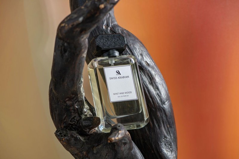 Swiss Arabian Mint and Wood for Men - Sophisticated Modern Man's Fragrance - Spicy, Woody Fragrance with Lemon, Cardamom, and Tonka Bean - 3.4 oz