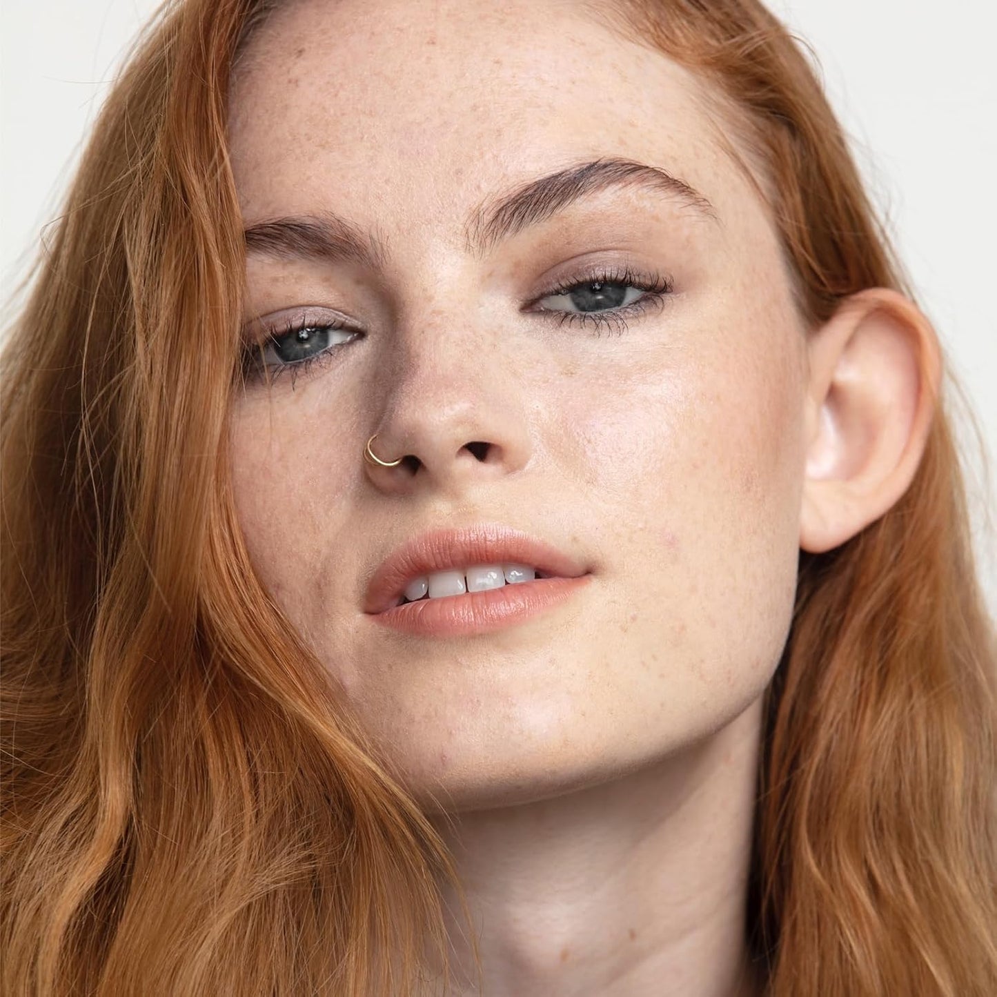 Smashbox Halo Healthy Glow Tinted Moisturizer SPF 25 - 24-Hour Hydration & Buildable Coverage, Natural Dewy Finish