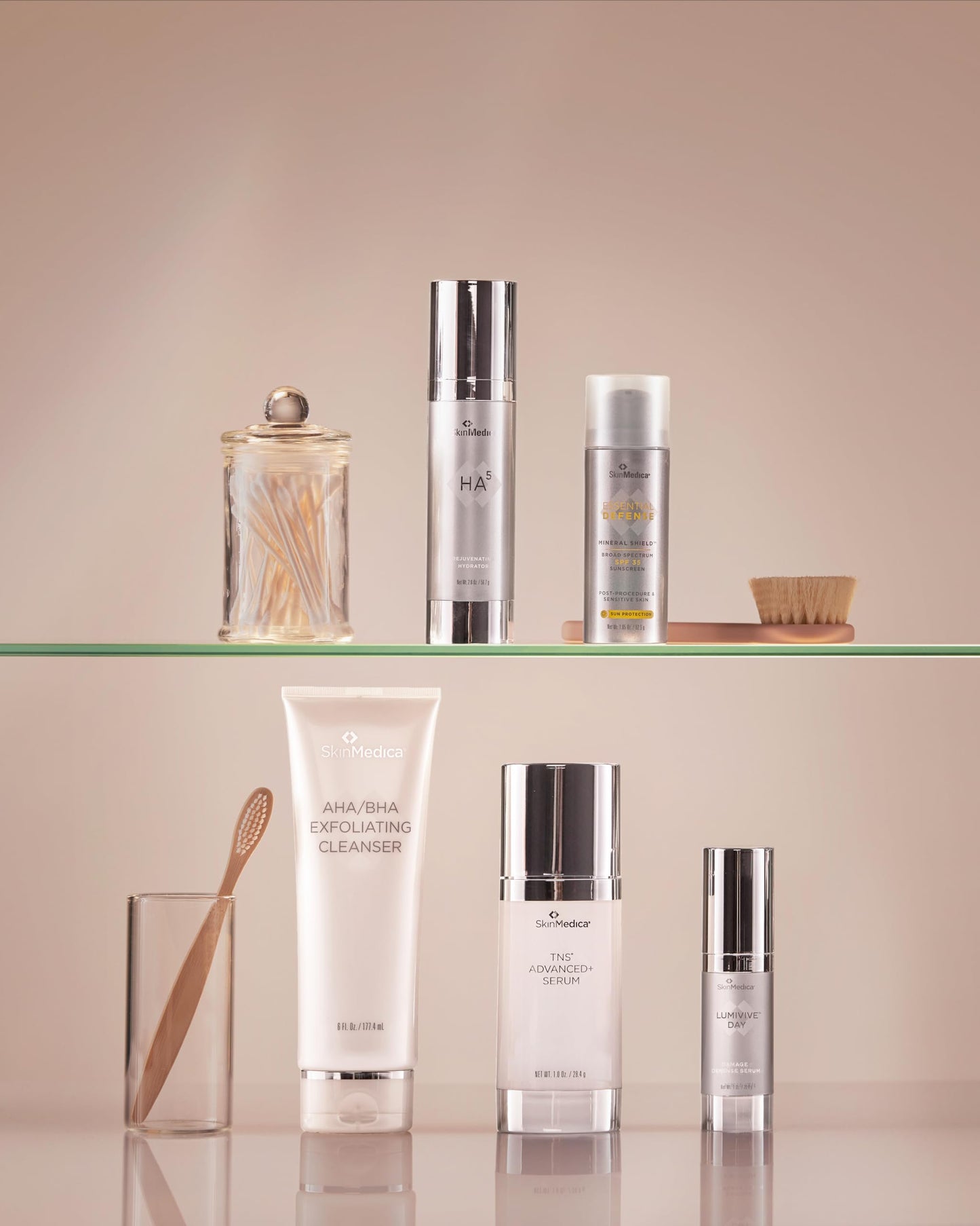 SkinMedica Ultra Sheer Face Moisturizer - Oil-Free Moisturizer for Dry Skin - Face Cream for Women & Men - Enriched with Vitamin C & E (2 oz)