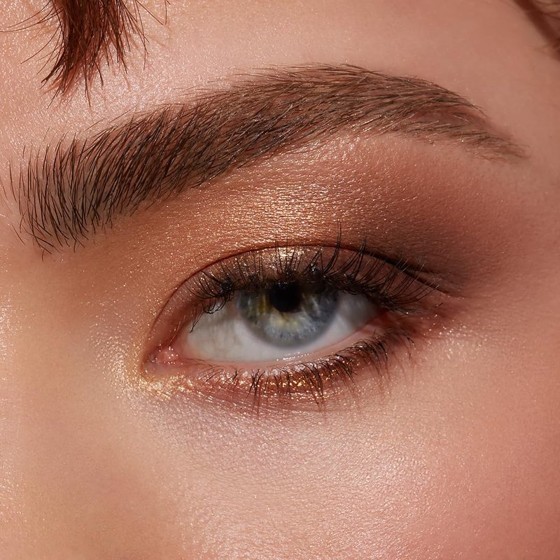 Sigma Beauty Crème Brûlée Eyeshadow Quad — Makeup Eyeshadow Quad with a Buttery Soft Formula and Buildable, Blendable Shades for a Flawless Eye Look, Designed for All Day Wear