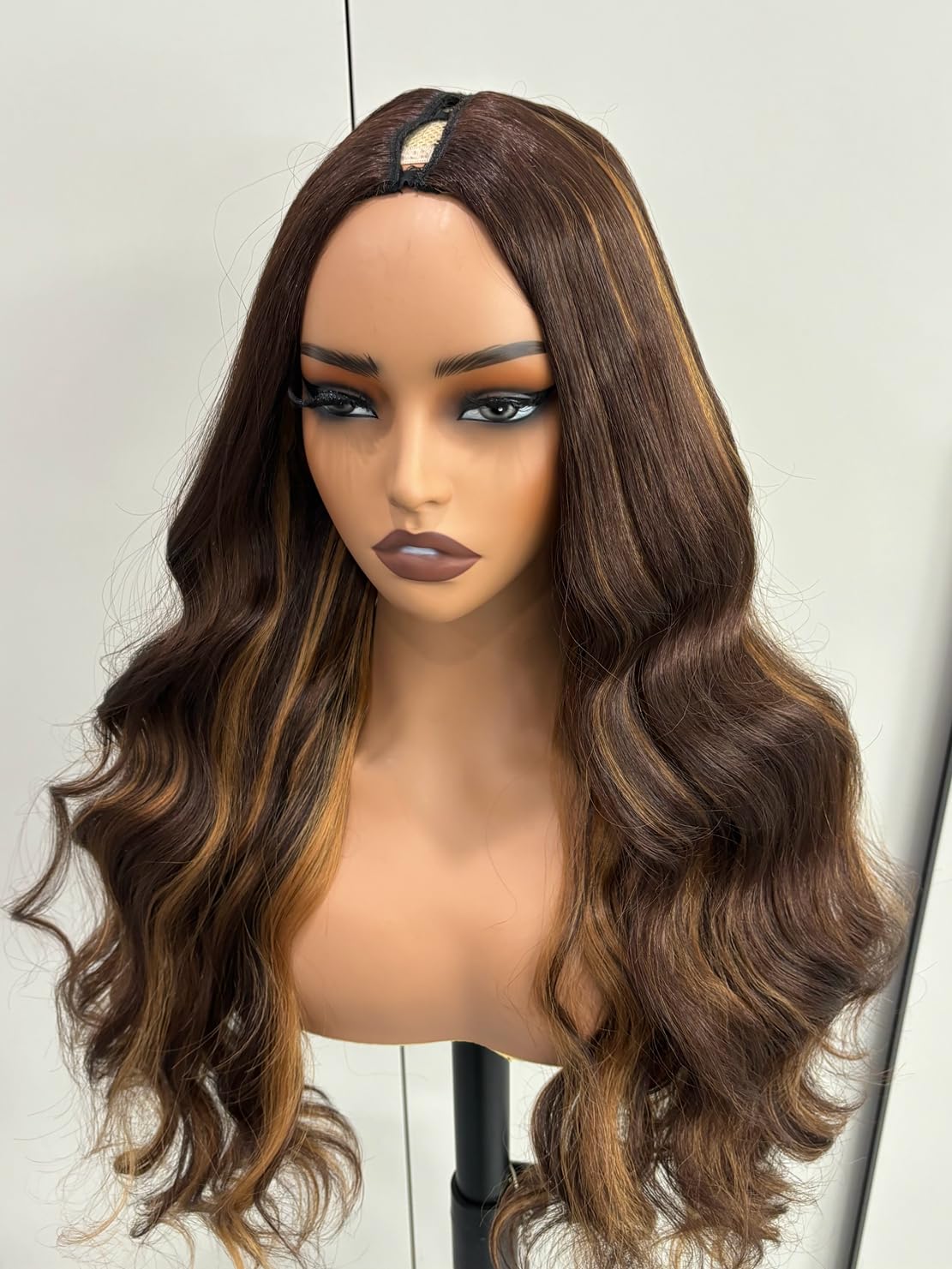 Emistar Wavy V Part Wig Wear And Go Glueless Upgrade U Part Wig Body Wave Natural Black Synthtic Hair Soft As Human Hair Half Wigs For Black Women 180% Density (#4H27, 14 Inch)