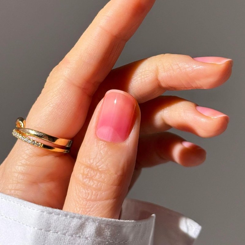 LONDONTOWN Sheer Strength Nail Blush - 2-in-1 Tinted Nail Hardener & Strengthening Treatment | Jelly Finish