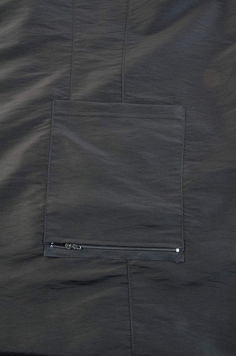 A Size Above Plus Size Vented Mesh Back Salon Stylist Vest, Cut for Curves, Stretch Mesh Back, Lower Pockets with Zippered Bottoms, Lightweight, Water Resistant Nylon/Poly, Black, 1X