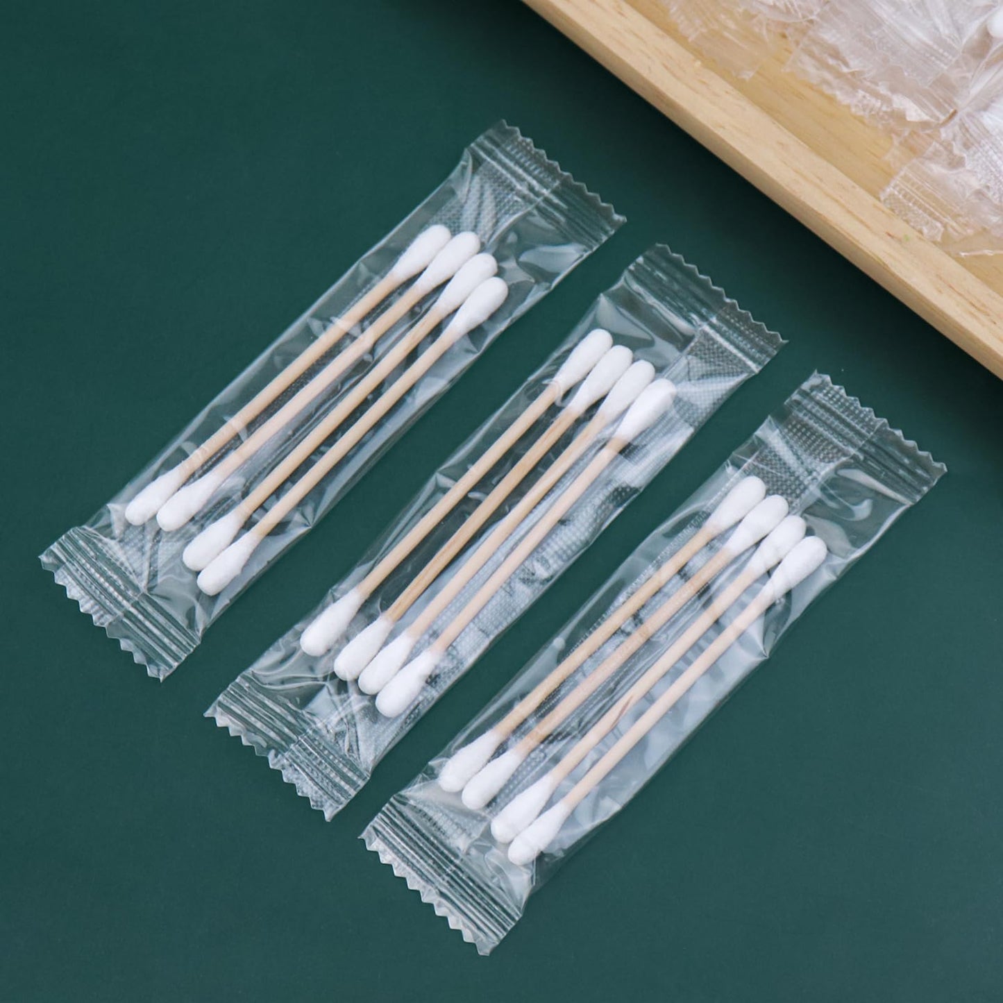 500 Pack Cotton Swabs, Individually Wrapped Cotton Swab, Individually Wrapped Double Tipped Wooden Sticks for Ear, Make-up(4pcs per Bag, 500 Bags, Double Round End)