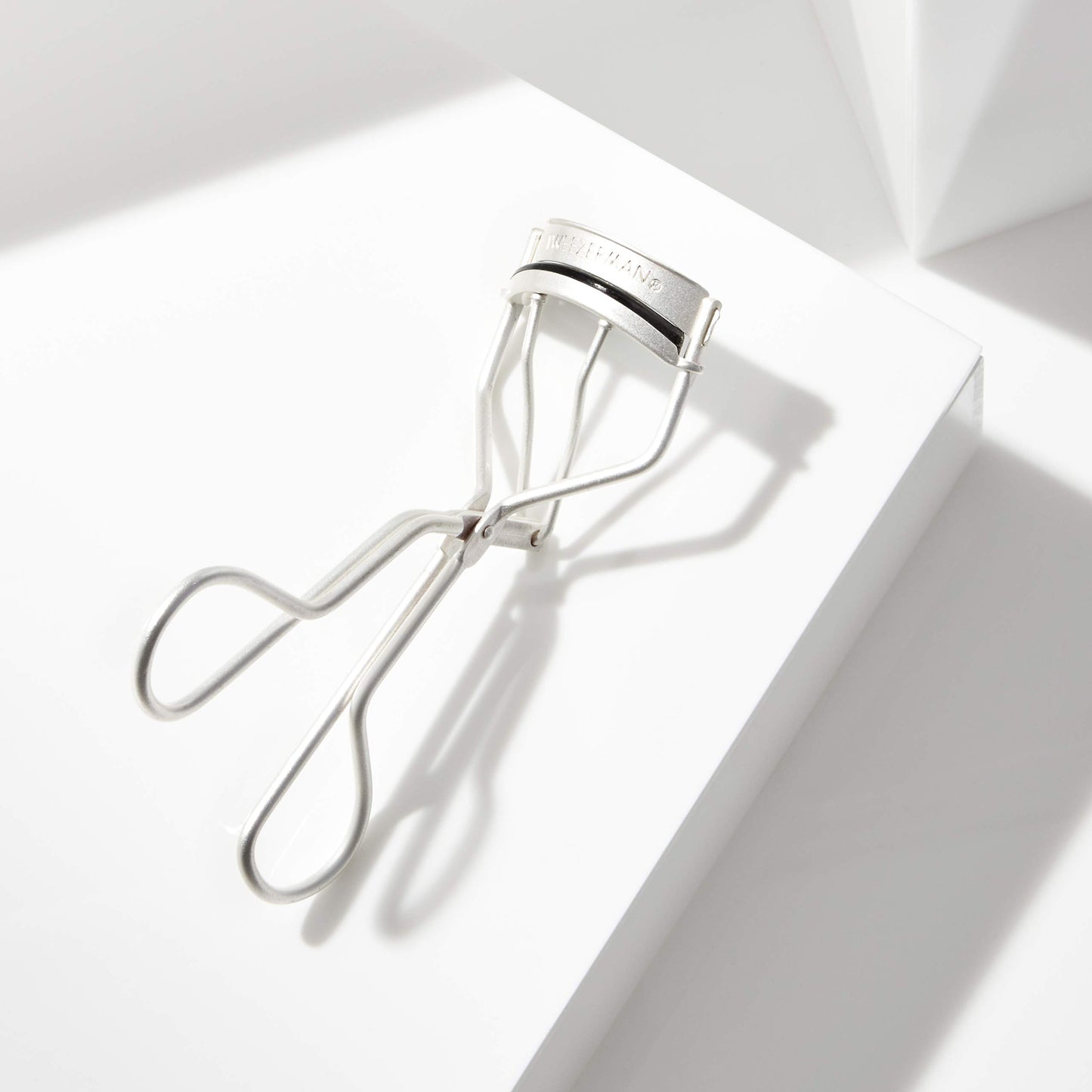 Tweezerman Curl 60 Metallic Lash Curler, Eyelash Curler for Round Shaped Eyes
