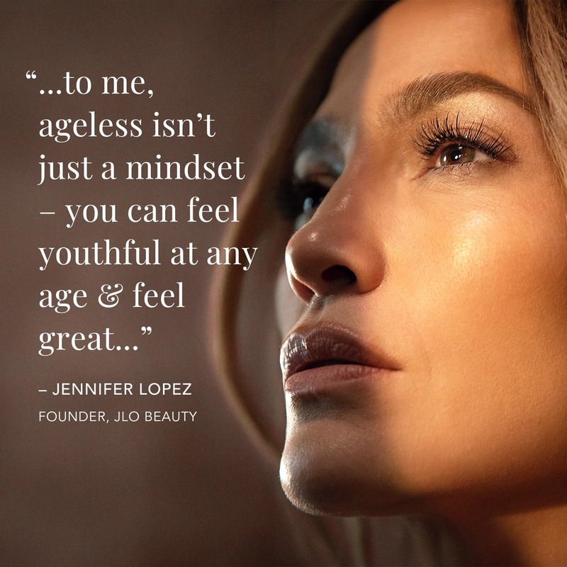 JLO BEAUTY That Glow Face Mist, Hydrating Facial Spray for Dry Skin with Niacinamide, Hyaluronic Acid & Ceramides, Refreshing Dewy Setting for Radiant Skin, 4 oz