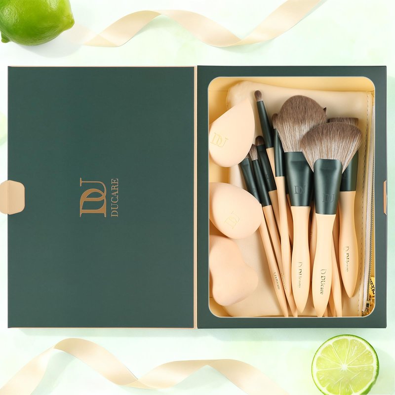 DUcare Makeup Gift Set 18PCS,with 14pcs Makeup Brushes Set 3Pcs Makeup Sponges 1PC Cosmetic Bag for Foundation Blending Powder Blush Concealers Eye Shadows